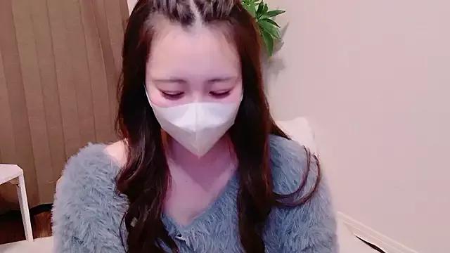 MOEMOE-Q on StripChat