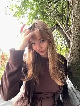 Night_dreams — Last tipper wins surprise video 