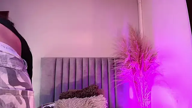 NoraDasilva — I suck the cock with a lot of saliva