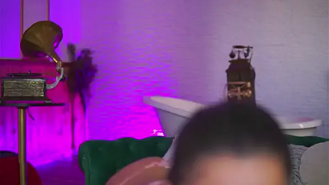 OlyviaVey — Blowjob show