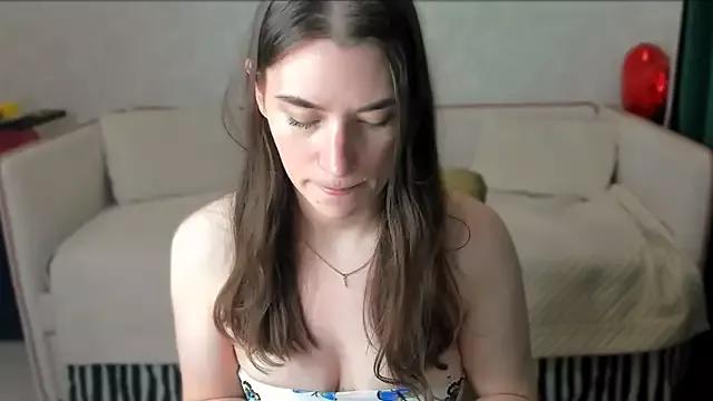 pussyhome2407 on StripChat 