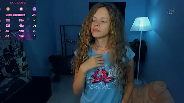 RayaNenlia on StripChat 
