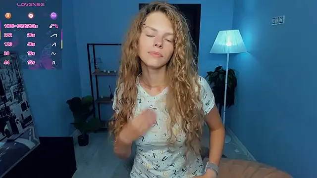 RayaNenlia on StripChat 