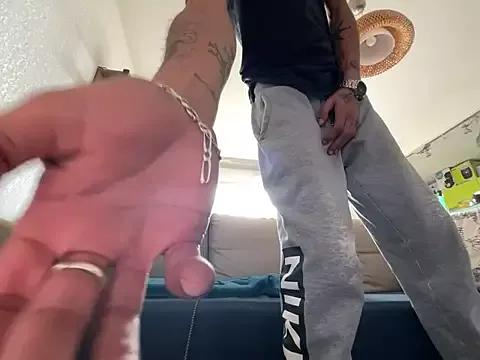 Rebeu313 on StripChat 