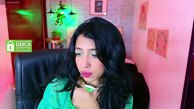 REDHOTTER_ — Sexy twerking in panties + Spank ass