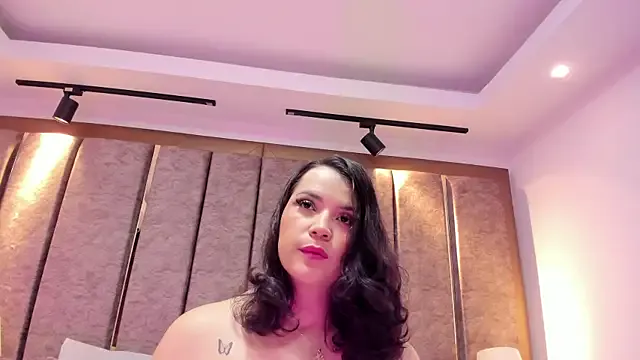 SamantaRave on StripChat 