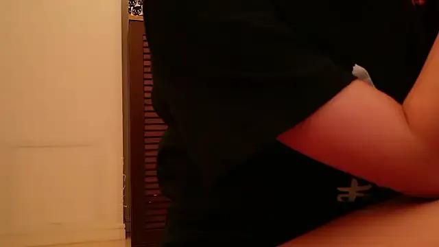 sayaka_xo on StripChat