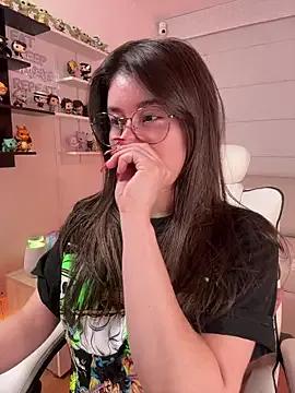 Sharon_07 on StripChat