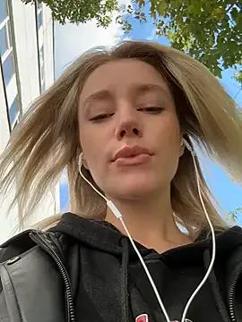 SSSATIVA_model on StripChat 