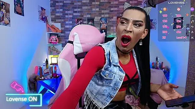 Starhott_ on StripChat