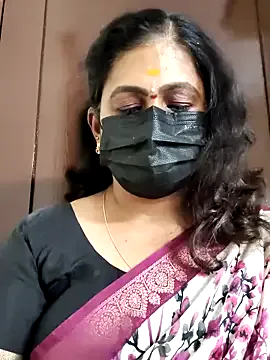 Sweetie_swetha37 on StripChat 