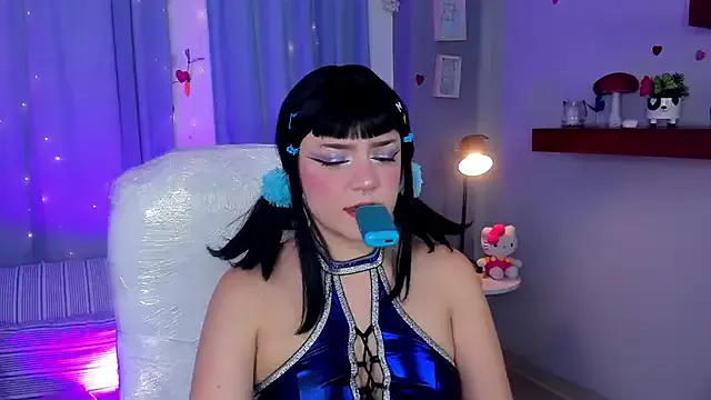 Tiny__Emmy — Gewt naked + Oil show