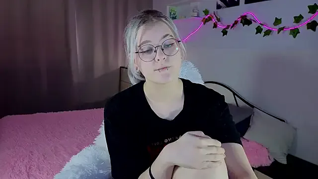 toffee44ka on StripChat 