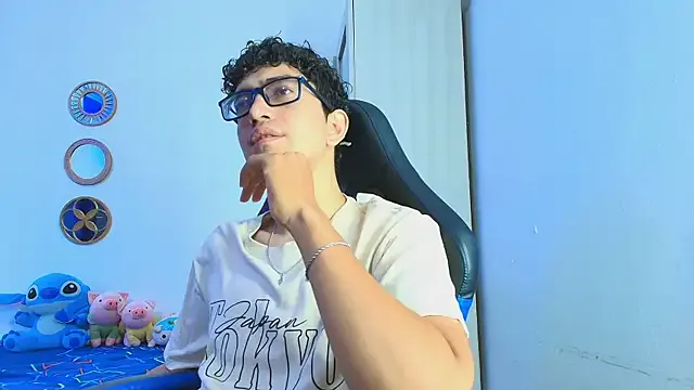 TylerWhite_ — Show CUM