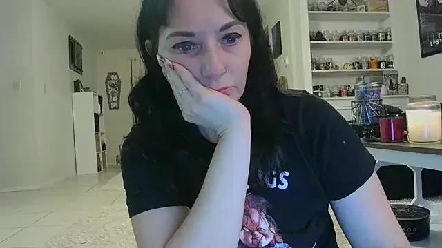 xxxCRYSTALxxx on StripChat 