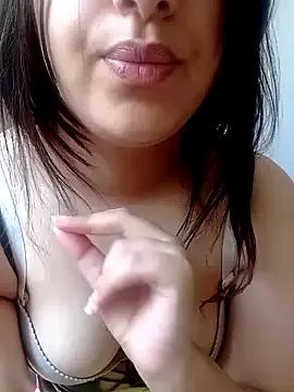 yassminsexy22 on StripChat 