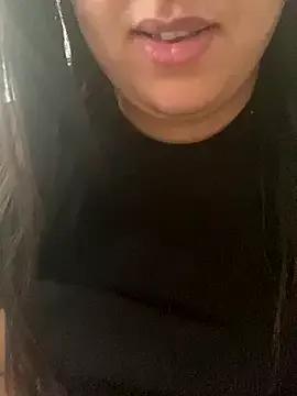 yassminsexy22 on StripChat 