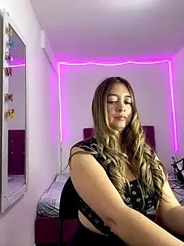 Zara_Ross on StripChat 