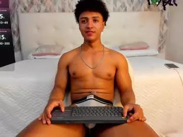 magnusking_ from Chaturbate is Freechat