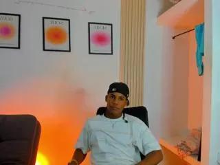 axel_silva from Flirt4Free is Freechat