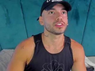 marco_andrey from Flirt4Free is Freechat