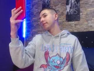 thomas_foxy from Flirt4Free is Freechat