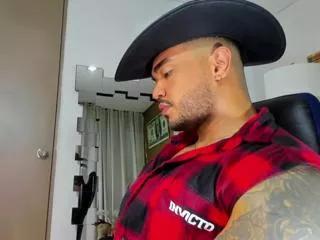 zeus_strong from Flirt4Free is Freechat