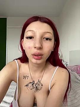 Alissa_kiss from StripChat is Freechat