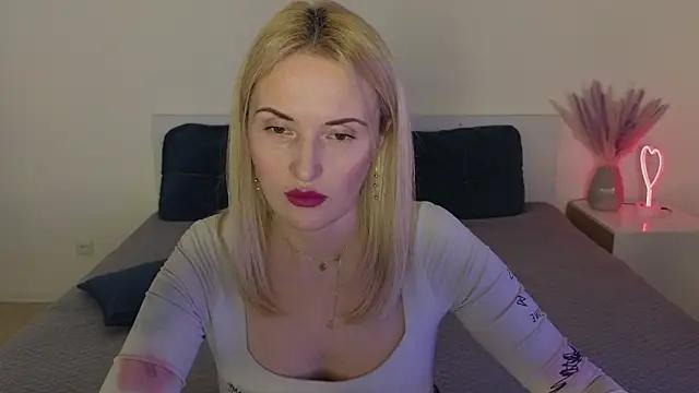 AlisssaRose from StripChat is Freechat