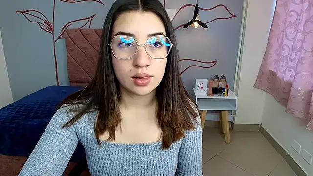 Aly_Cute_ from StripChat is Freechat