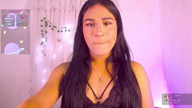 AndreaaFoxx from StripChat is Freechat