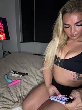 BabyBelleX from StripChat is Freechat