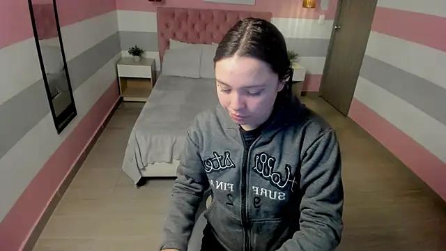 Carol_Pinter from StripChat is Freechat