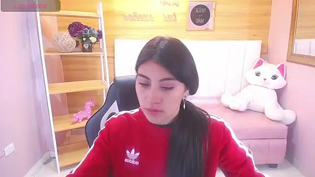 carolina_moreno_a from StripChat is Freechat