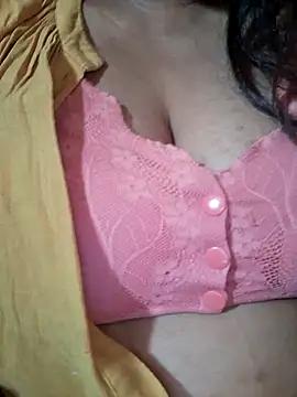 Cute-Divya from StripChat is Freechat