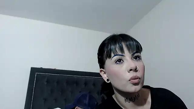 dulce_maria_x from StripChat is Freechat