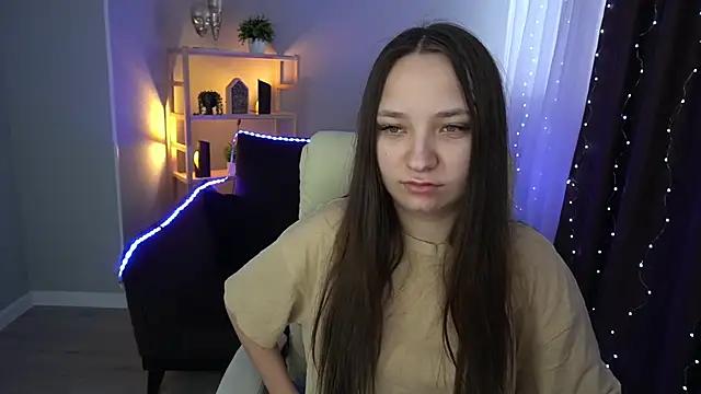 ElysLunar from StripChat is Freechat