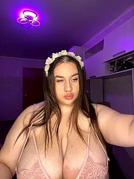 Girls: Stay up-to-date with the latest immersive cam streams gallery and try the most sensual entertainers flaunt their aroused bushes and steaming hot physiques as they lay bare and cum.