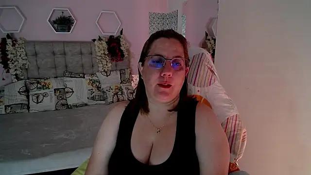 katie_joness_ from StripChat is Freechat