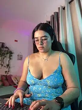 Lia_flowers from StripChat is Freechat