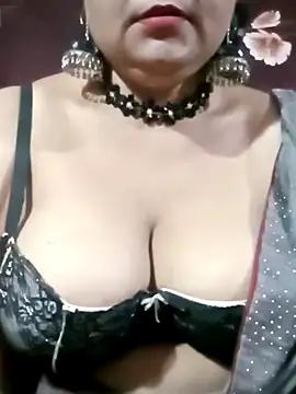 LustyBhabhi from StripChat is Freechat