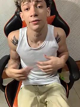 mateodeamjo from StripChat is Freechat