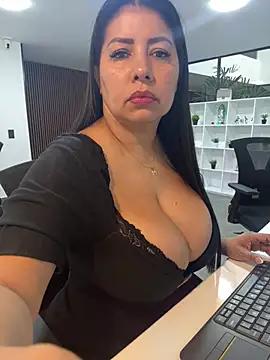 natural_bigboobs from StripChat is Freechat