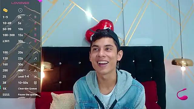 Oliver_king_sex from StripChat is Freechat