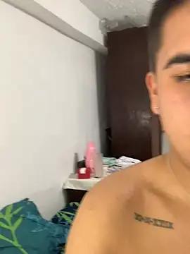 roguer_darkk from StripChat is Freechat