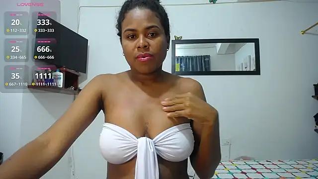 RouseAdams01 from StripChat is Freechat