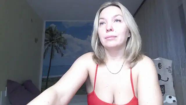 soaring_love from StripChat is Freechat