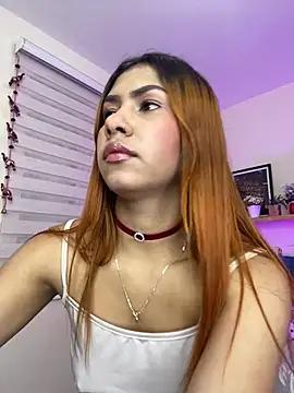 soy_sarah_ from StripChat is Freechat