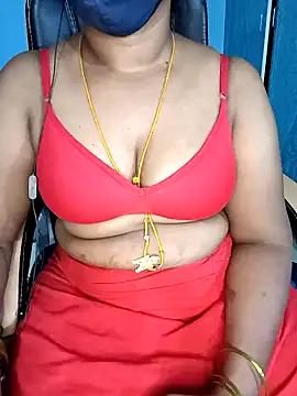 Tamil-hotwife from StripChat is Freechat