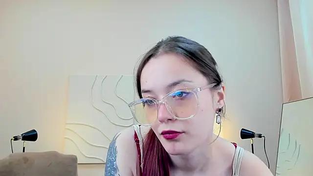 TrishaBerry from StripChat is Freechat